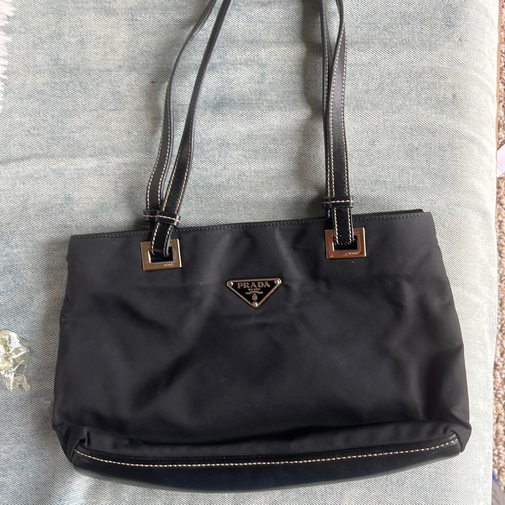 ❌SOLD❌Prada shoulder bag